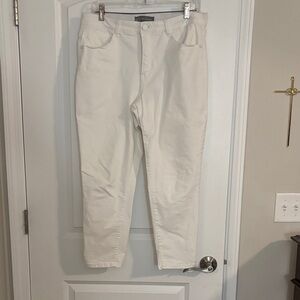 Women's white Jeans